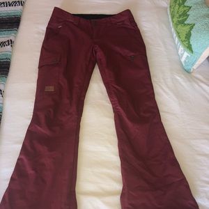 DC Women’s Snowboarding Pants